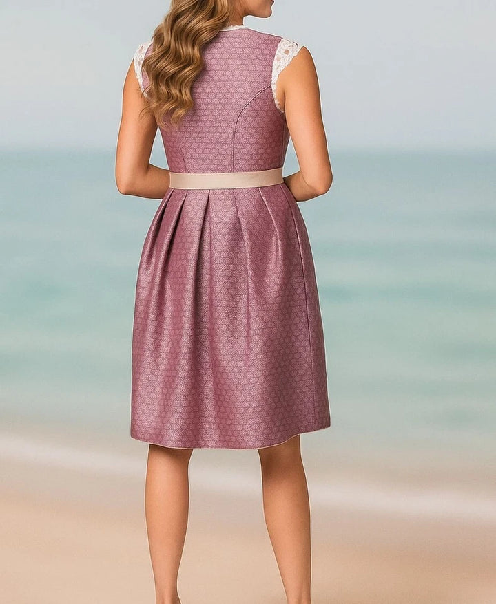 Stockerpoint Dirndl Tasmin mit Schuerze Trachtenlook